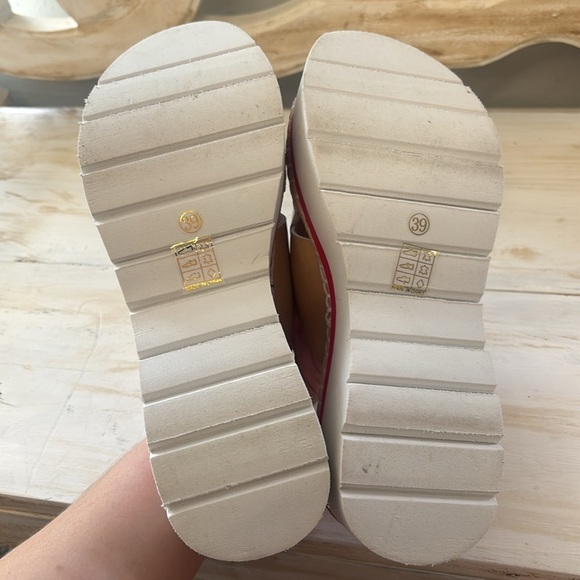 Chocolat Blu Tan and Red Platform Sandals Size 39 or Women’s 8.5 - Picture 5 of 5